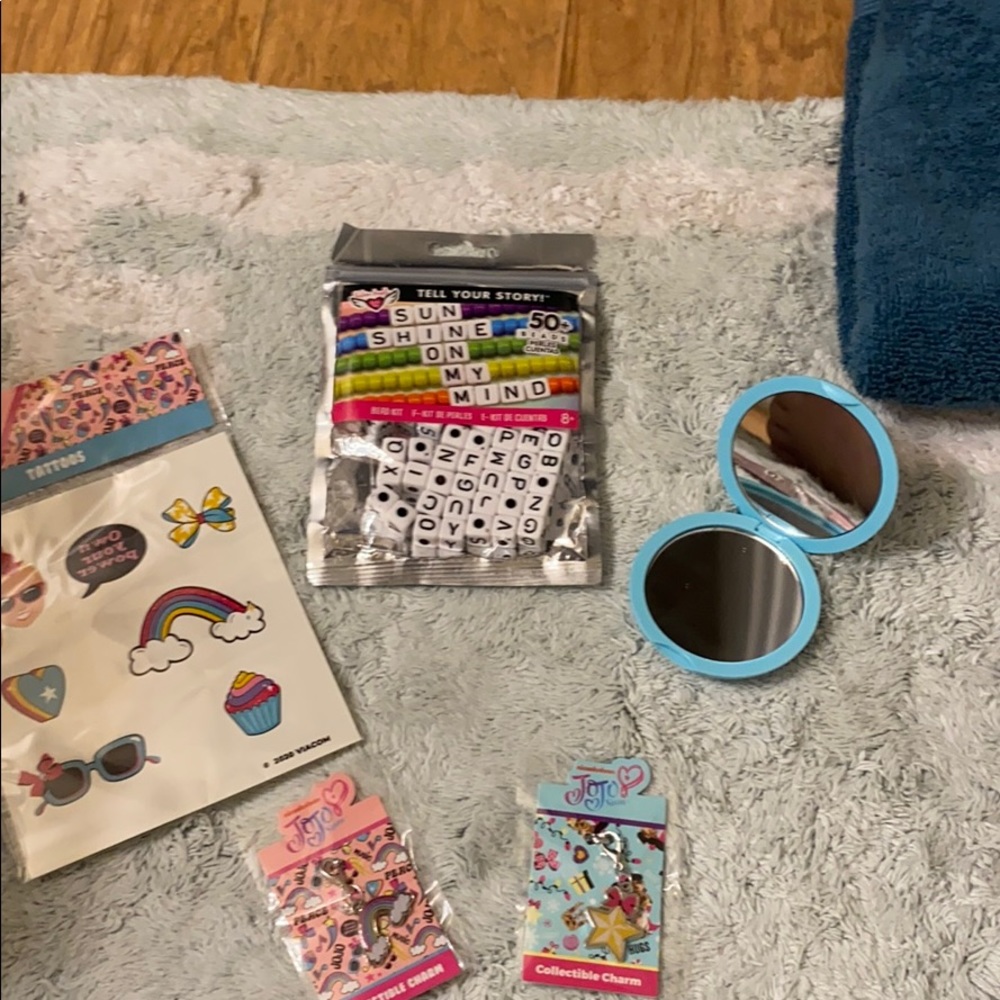 JoJo Siwa items